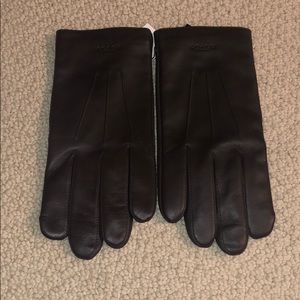 Coach Men’s Mahogany Leather Tech Glove